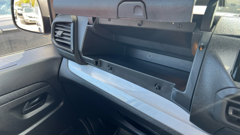 Peugeot Expert L2 Diesel 1.5 BlueHDi 120 Professional Van